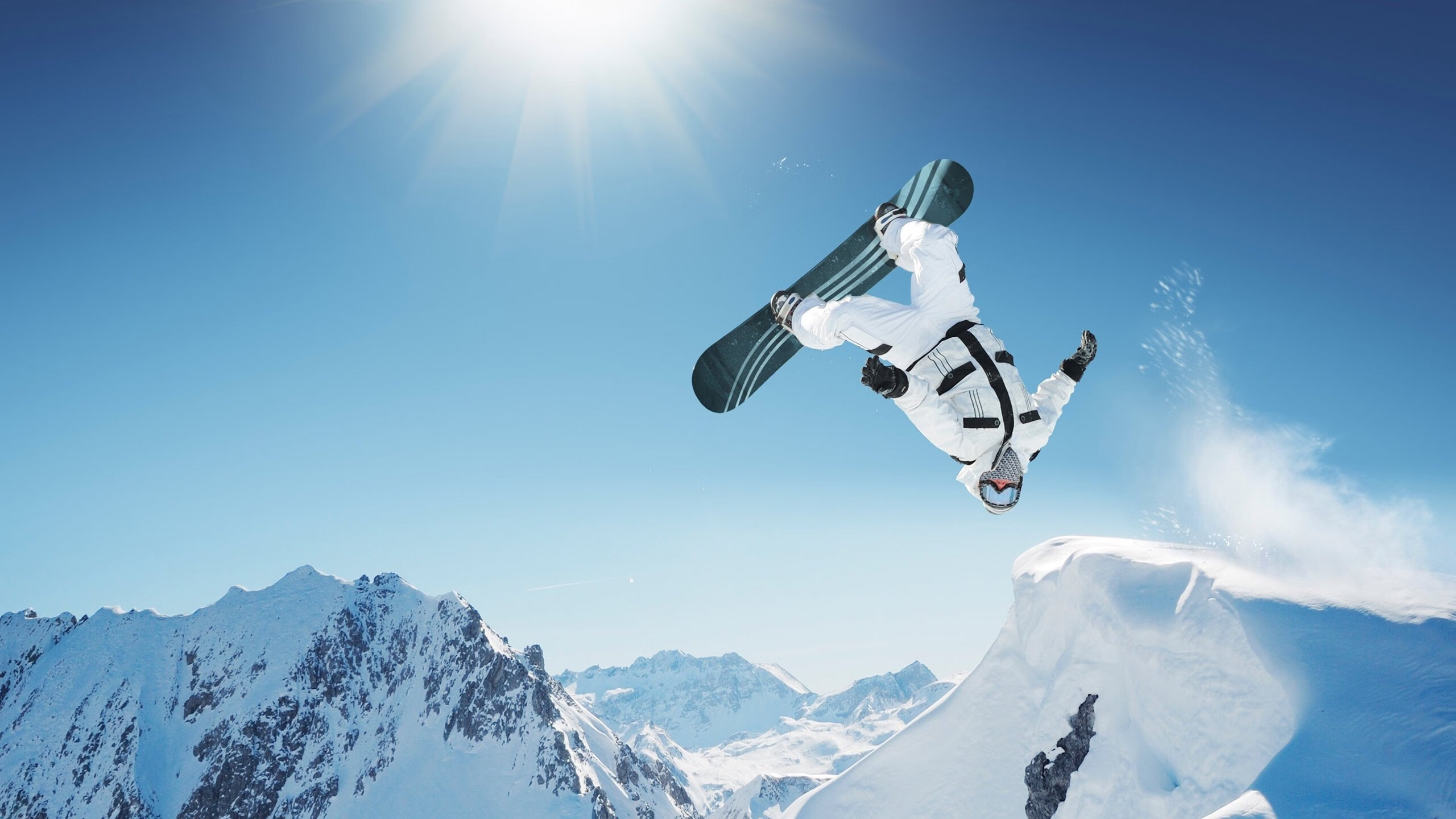 年终总决赛，团队荣耀与个人传奇的交汇—德约科维奇率队碾压拉沃尔杯模式